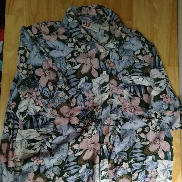 Vintage Amrav Floral Hawaiian Shirt & Shorts Set - Picture 6 of 10